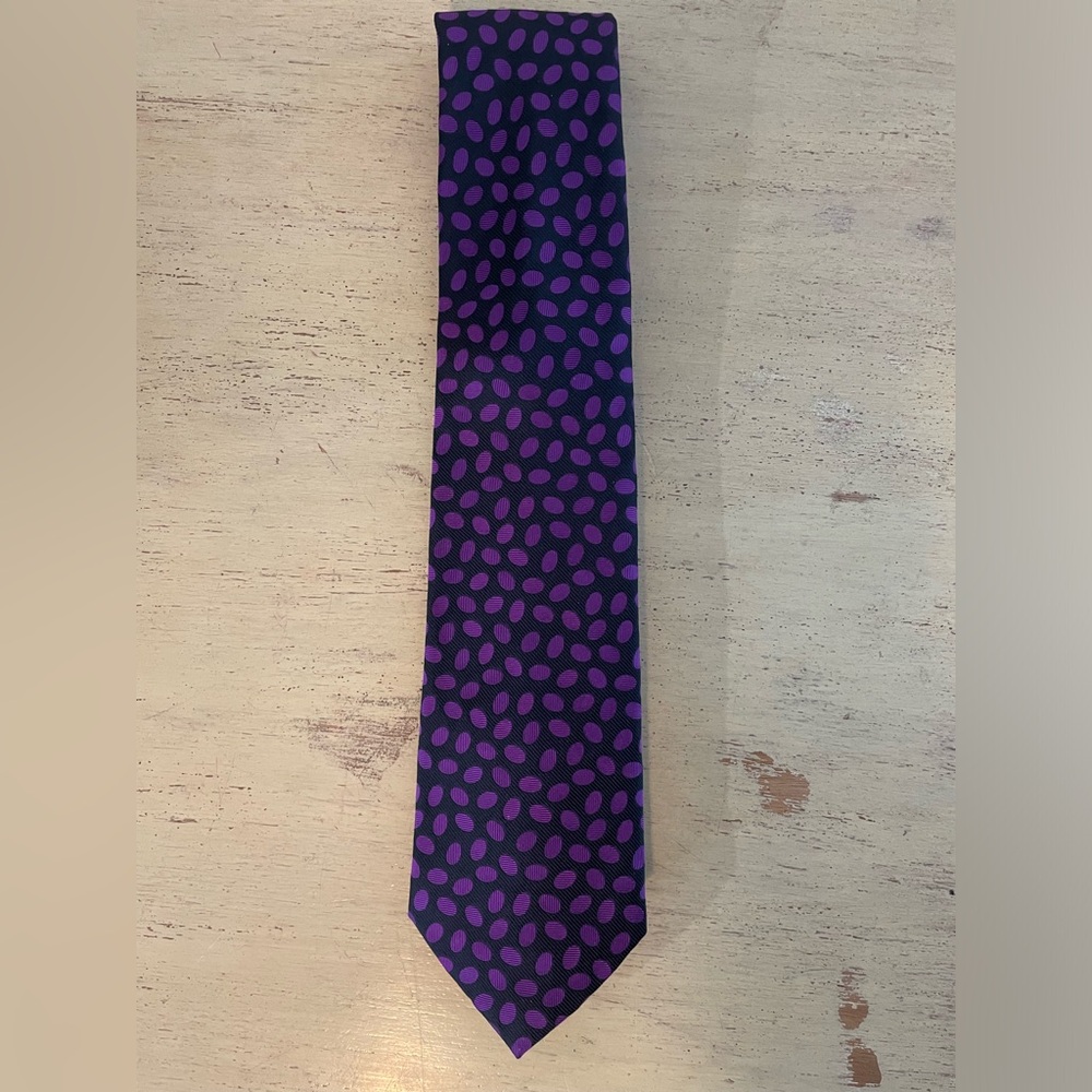 Paul Stuart Hand Made in England Oval Print Woven Silk Tie $195